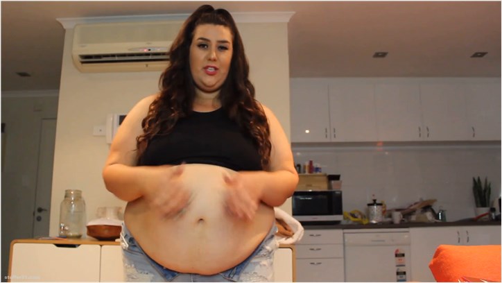 Layla BBW - family reactions request