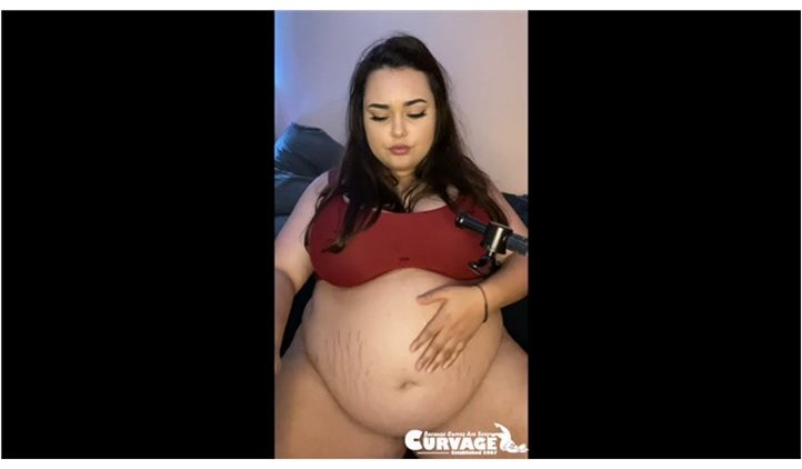 BBW Thiccollegegirl - Beer funneling and belly play (May 2021)