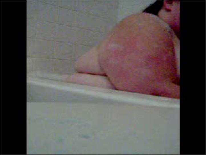 Destiny BBW - bathtub1 012