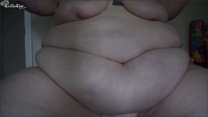 Kellie Kay - big belly jiggle 125