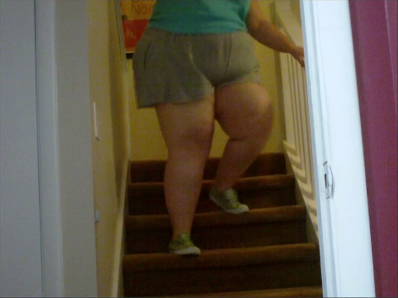 [Mandy Blake] SSBBW walking up the stairs